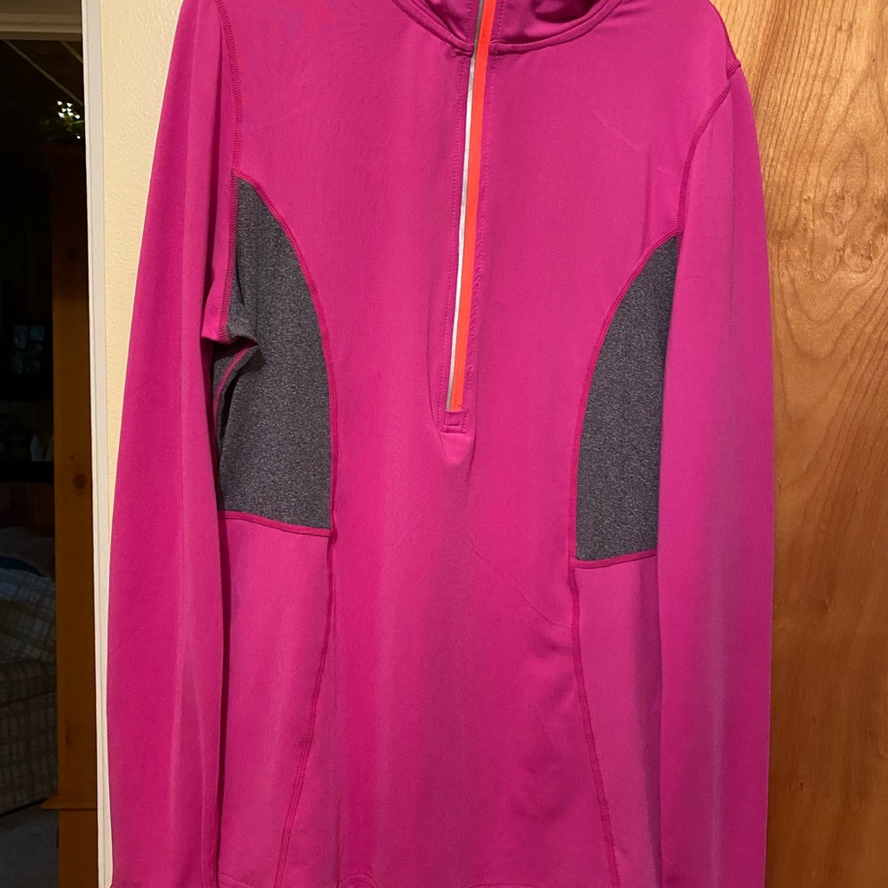 3/4 zip top
